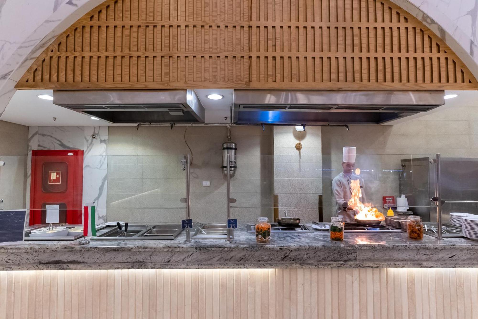 The V Luxury Resort Sahl Hasheesh Hurghada Extérieur photo A kitchen at the hotel