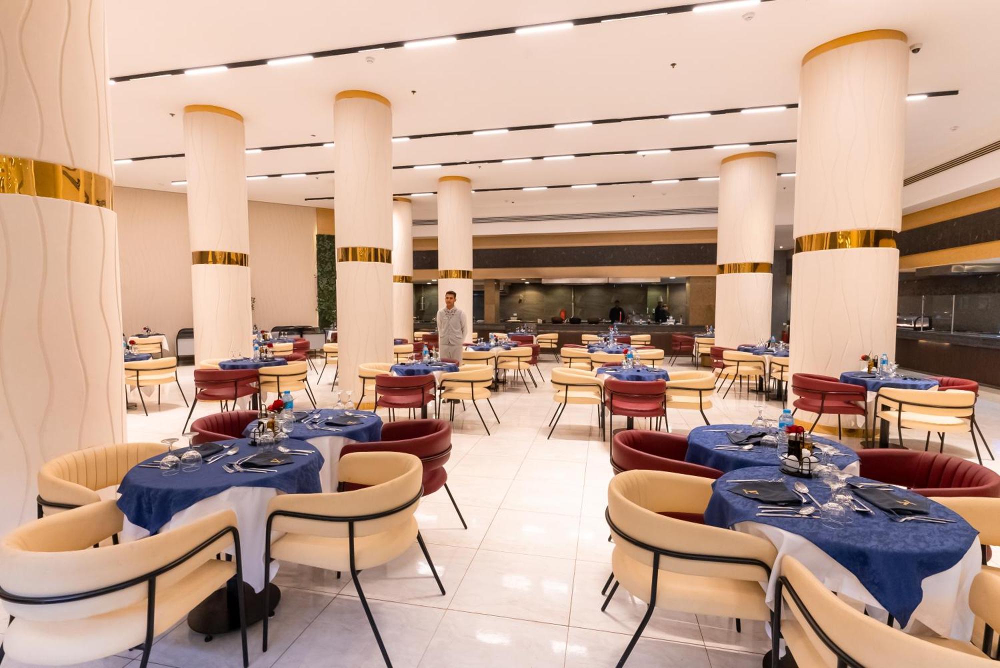 The V Luxury Resort Sahl Hasheesh Hurghada Extérieur photo The restaurant