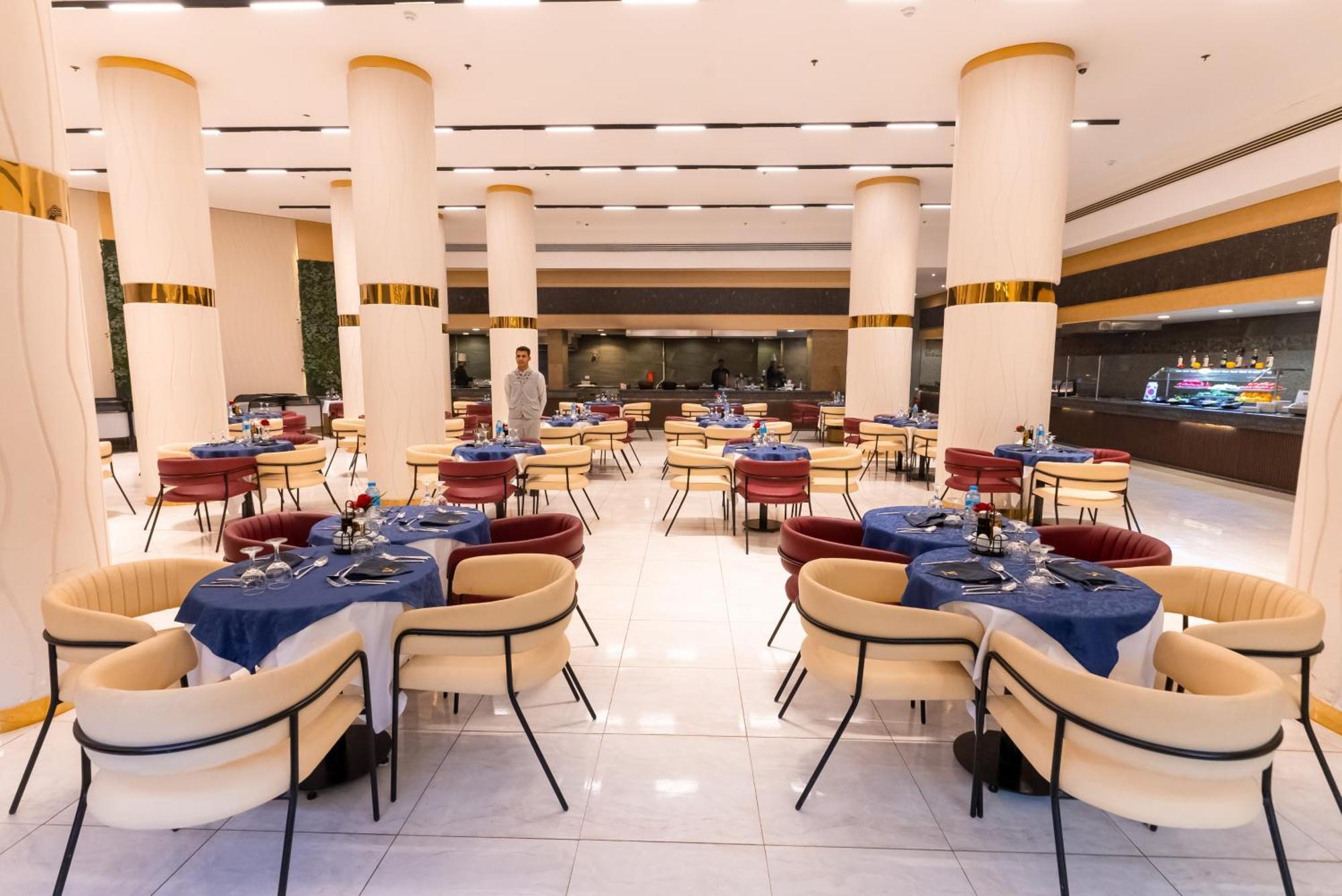 The V Luxury Resort Sahl Hasheesh Hurghada Extérieur photo The restaurant