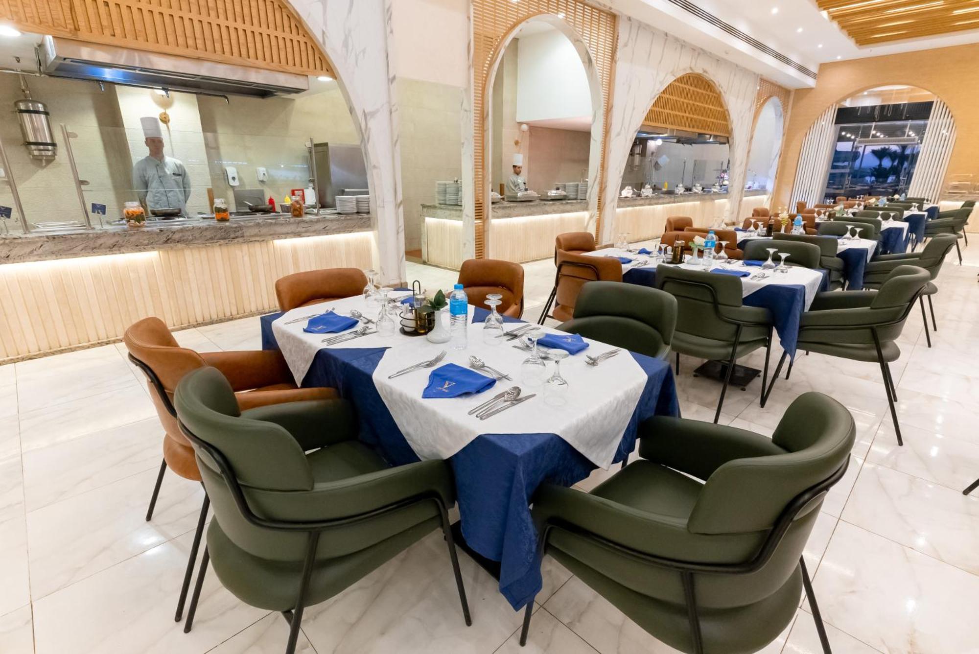 The V Luxury Resort Sahl Hasheesh Hurghada Extérieur photo The restaurant
