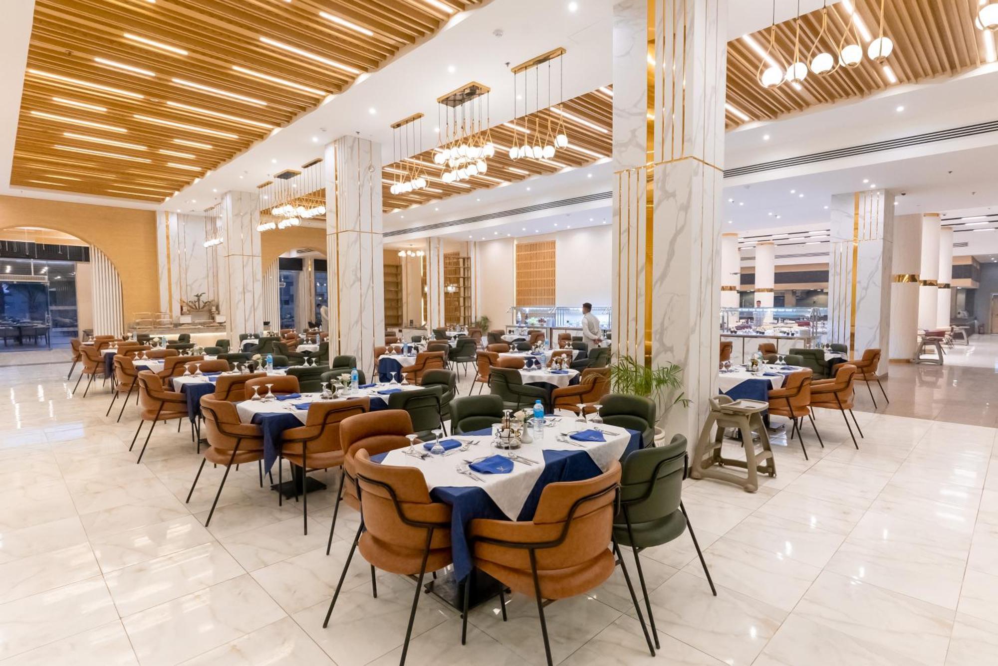 The V Luxury Resort Sahl Hasheesh Hurghada Extérieur photo The restaurant