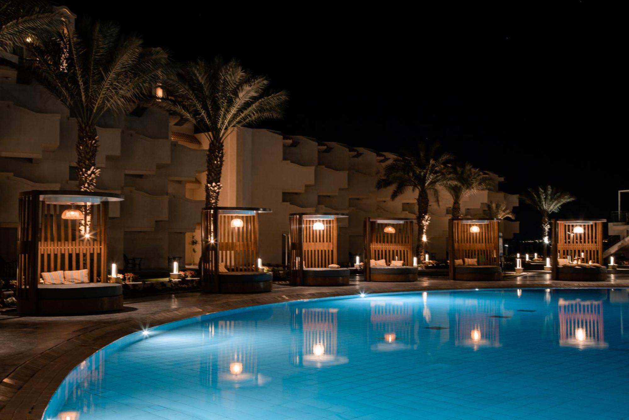 The V Luxury Resort Sahl Hasheesh Hurghada Extérieur photo The swimming pool at the hotel