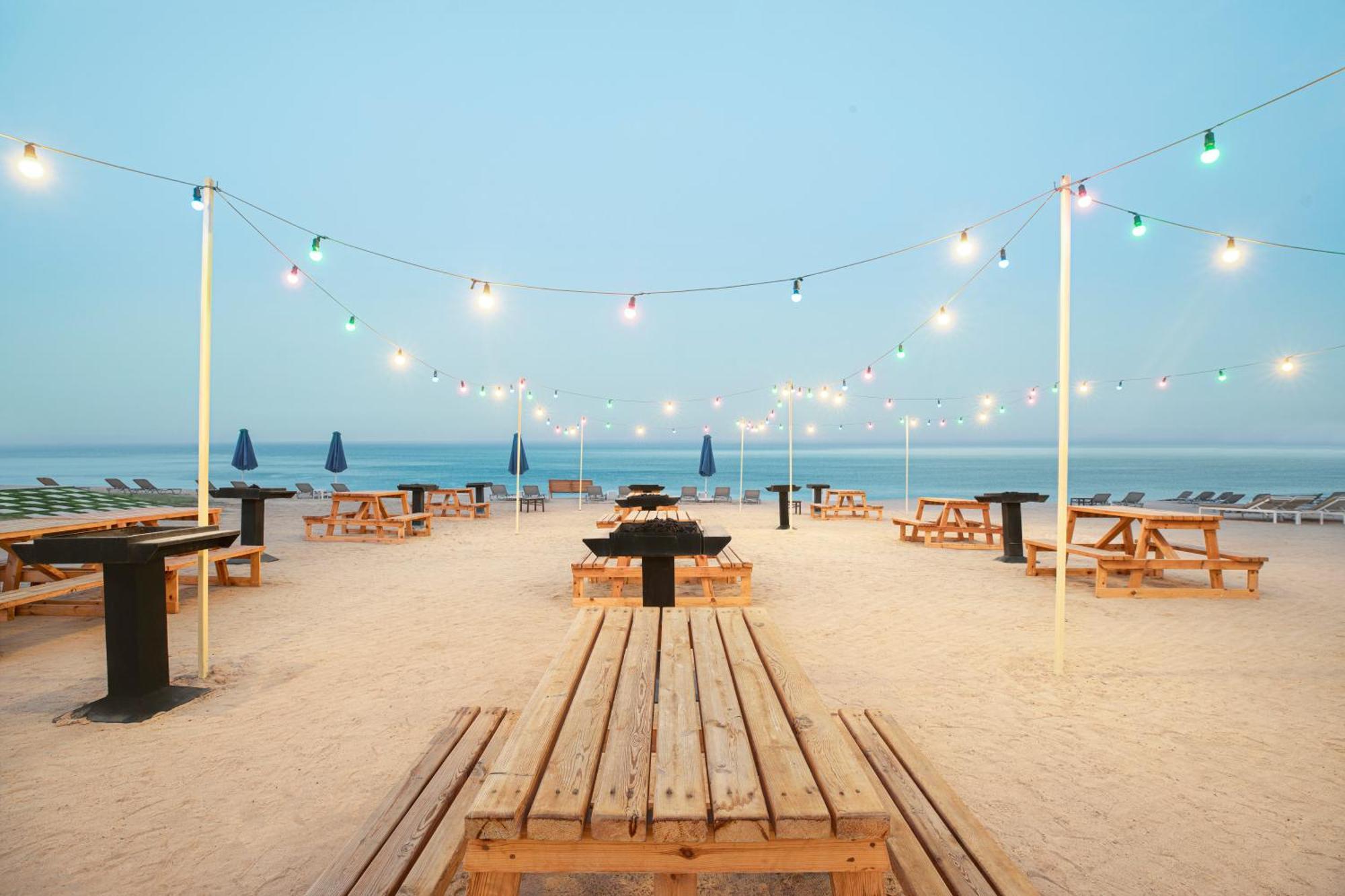 The V Luxury Resort Sahl Hasheesh Hurghada Extérieur photo The beach at the Standard