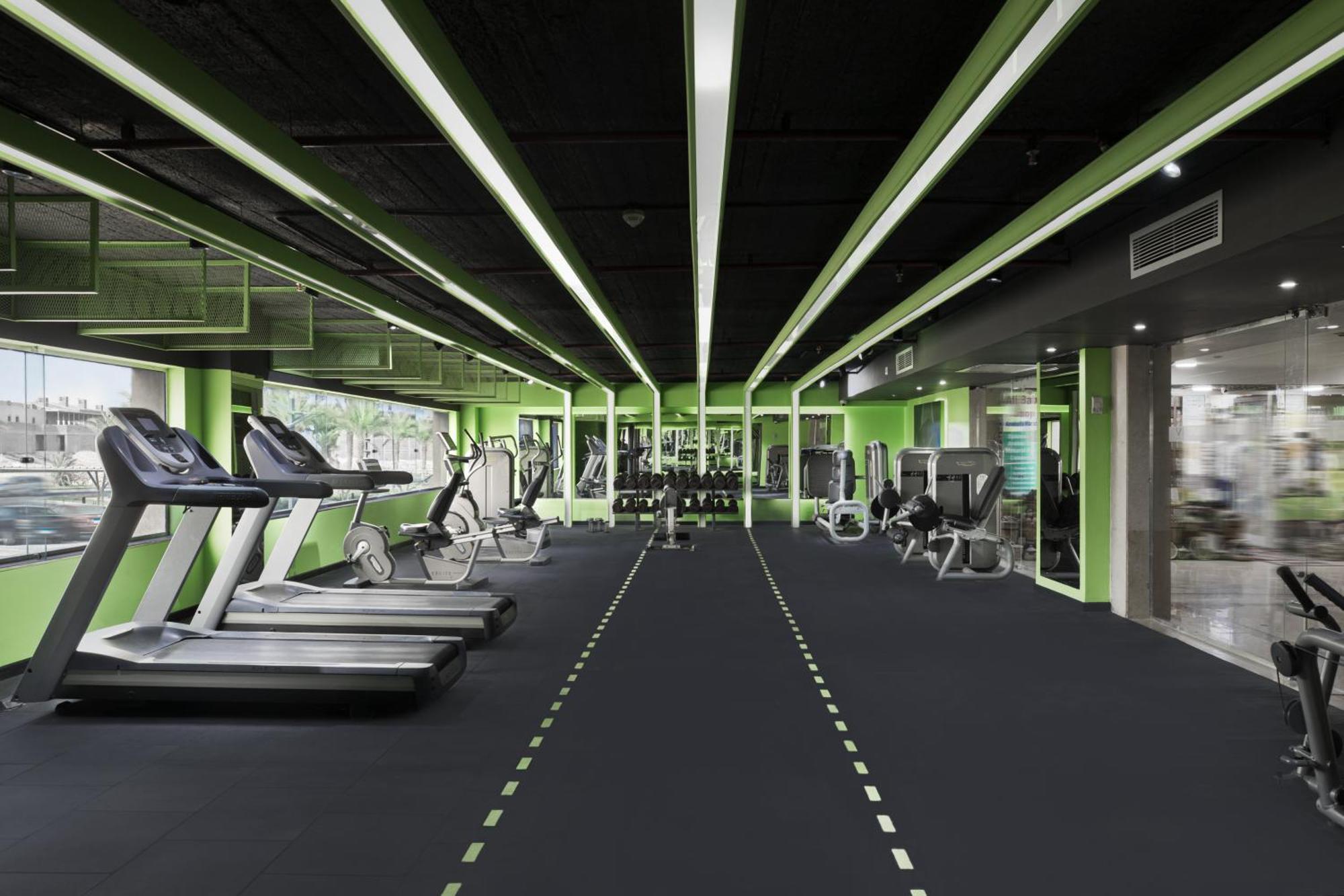 The V Luxury Resort Sahl Hasheesh Hurghada Extérieur photo The gym at the headquarters of the company