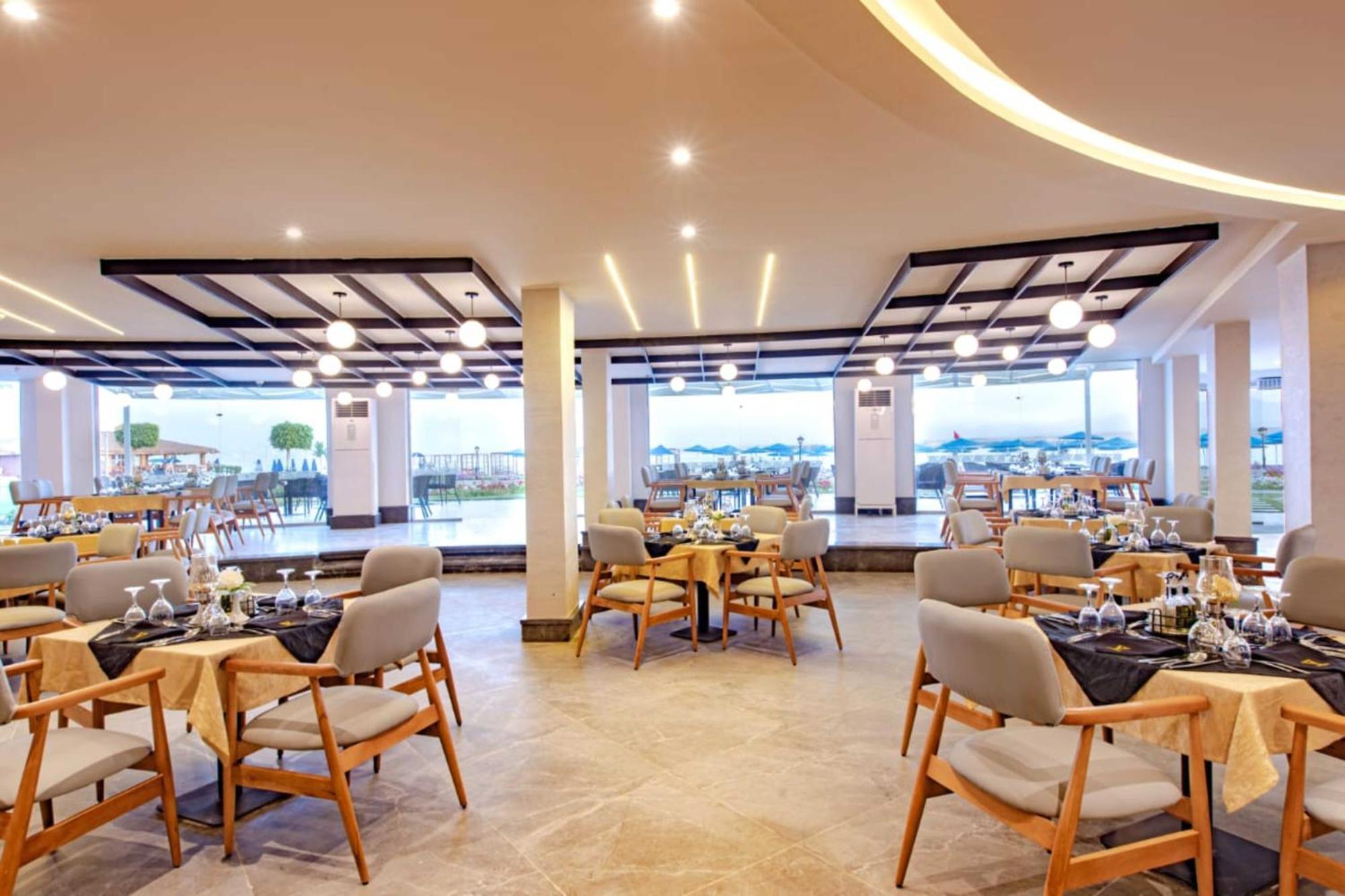 The V Luxury Resort Sahl Hasheesh Hurghada Extérieur photo Restaurant