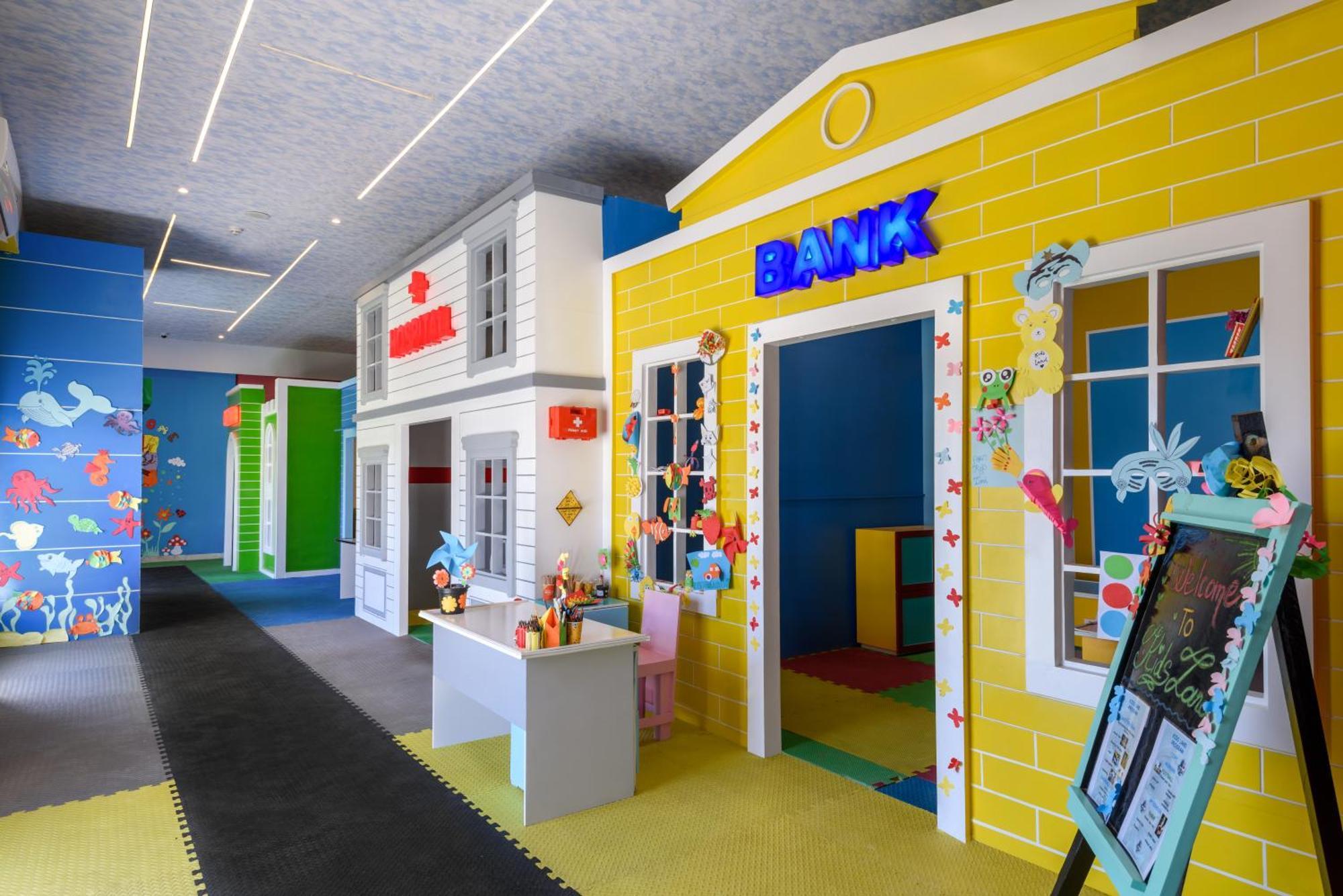The V Luxury Resort Sahl Hasheesh Hurghada Extérieur photo The Children's Museum of Oak Ridge
